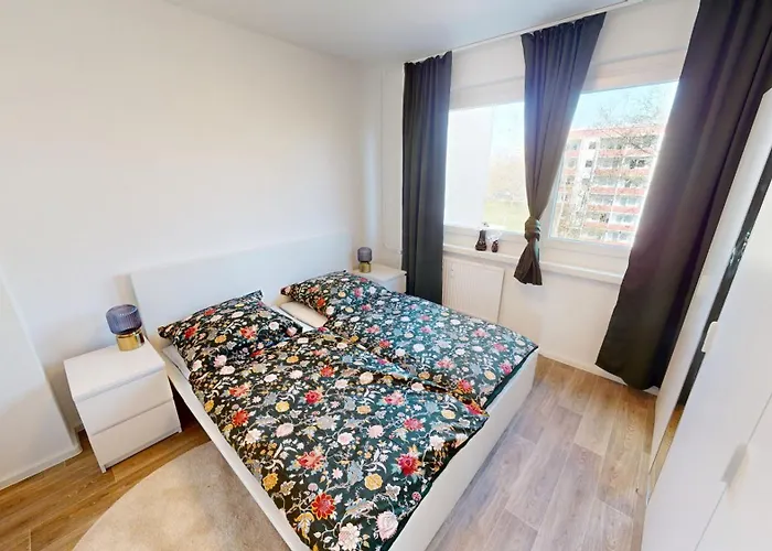 Grosszuegige Ferienwohnung, 350m Bis Zur Bushaltestelle, Wlan Lejlighed Chemnitz